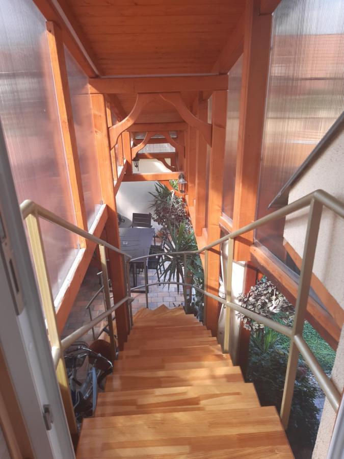 Boglarka Apartman ギュラ エクステリア 写真